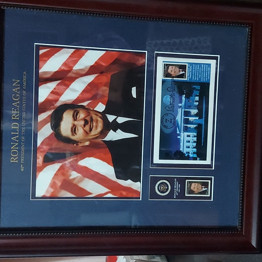 Official USPS President Ronald Reagan Wall decor ...like new - Picture 10 of 12